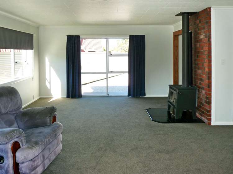 8 Lord Auckland Road Wakefield_5