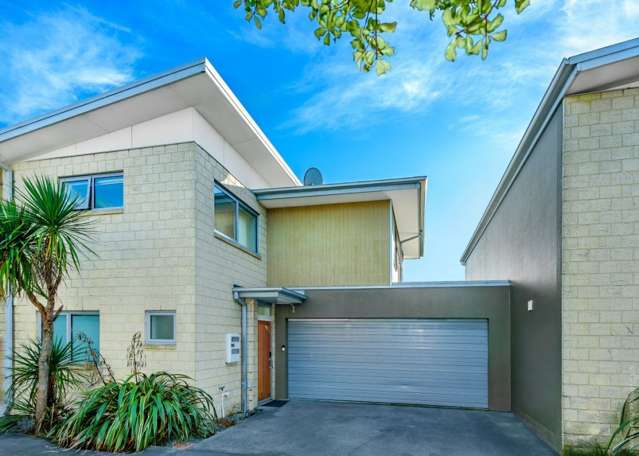 Elegant Freehold Townhouse