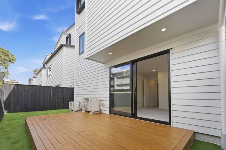 75 Mcfadzean Drive Blockhouse Bay_7