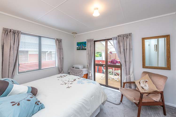 13a Avon Place Springvale_12
