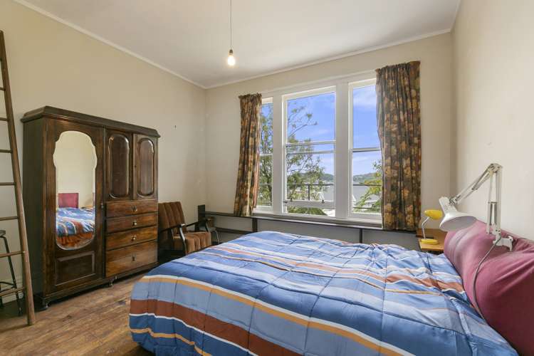 24 Hargreaves Street Mount Cook_17