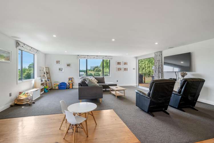 64 Lochiel Bridge Road Winton Surrounds_5