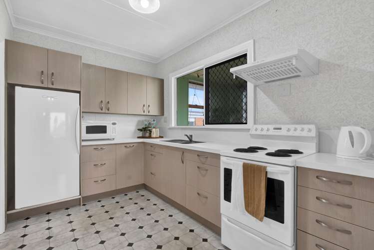 54 Young Street New Plymouth Central_9