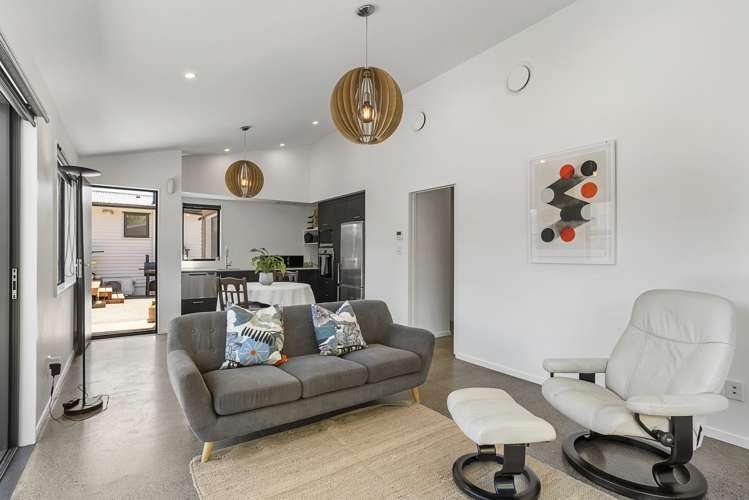 10 Inver Street Glen Eden_16