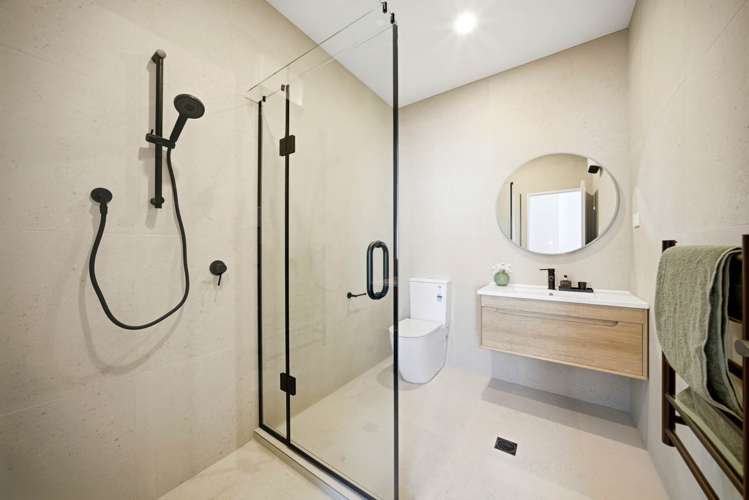 215 & 217 Henwood Road Westgate_14