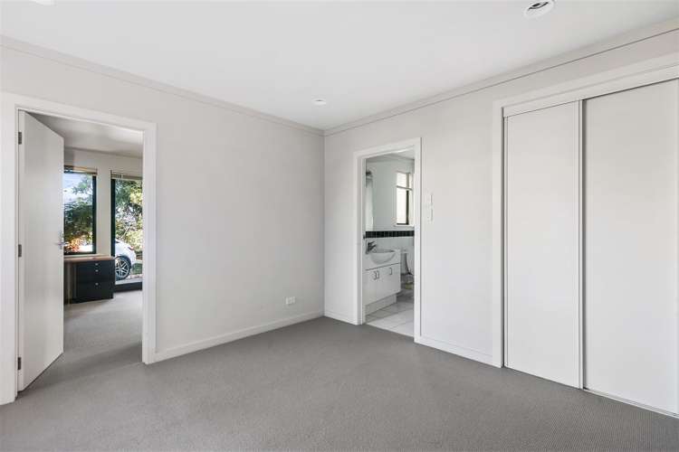 16 Mayall Avenue Beach Haven_11