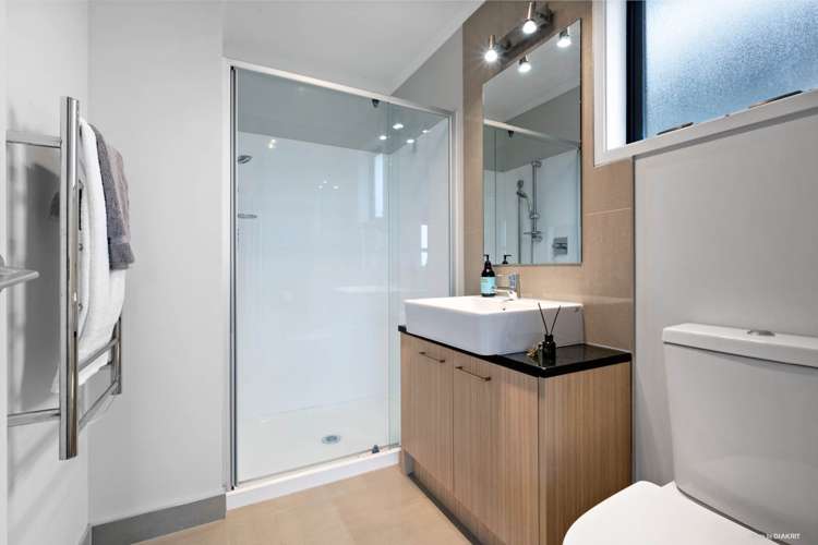 23 Hirimate Place Flat Bush_18