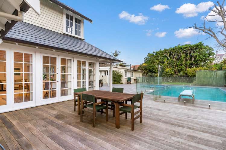 12 Clive Road Epsom_25