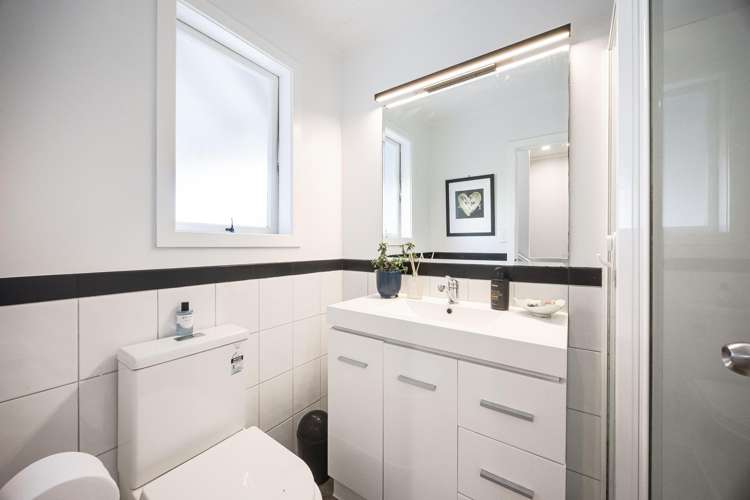 29 Masterton Road Rothesay Bay_17