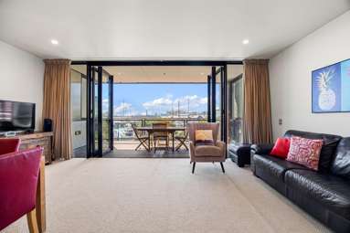 316/121 Customs Street West_3