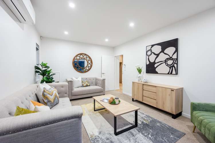 167 Bonair Crescent Silverdale_11