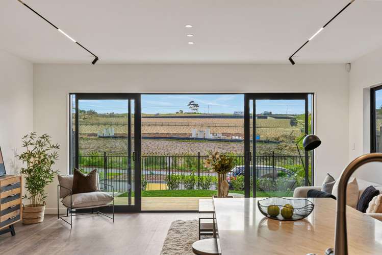 333 Te Taruna Drive Milldale_23
