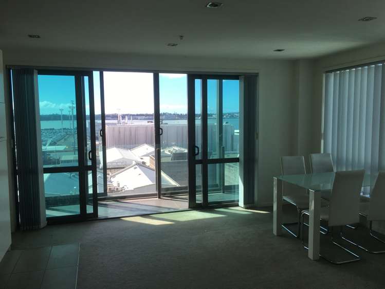 705/2 Dockside Lane Auckland Central_3