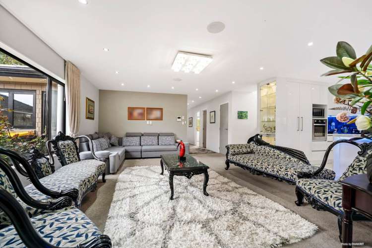 28 Flanshaw Road Te Atatu South_2