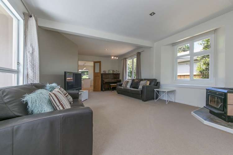 13 Warwick Avenue Titirangi_10