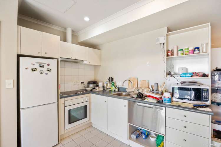 8d/1 Emily Place Auckland Central_6