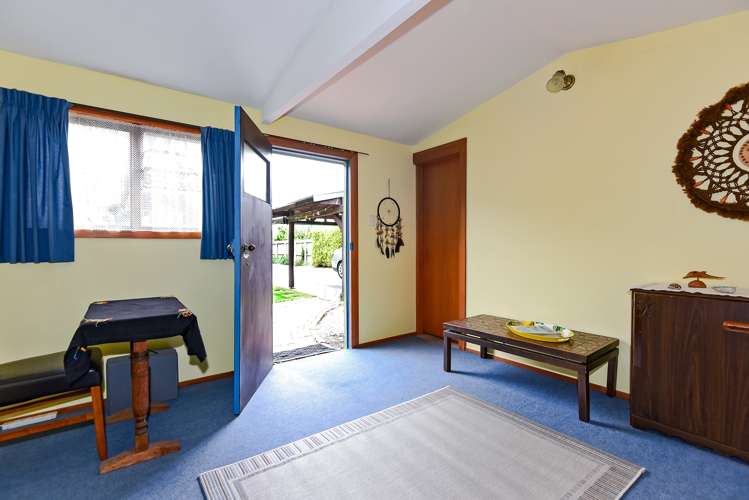 10 Snowdon Place Darfield_16