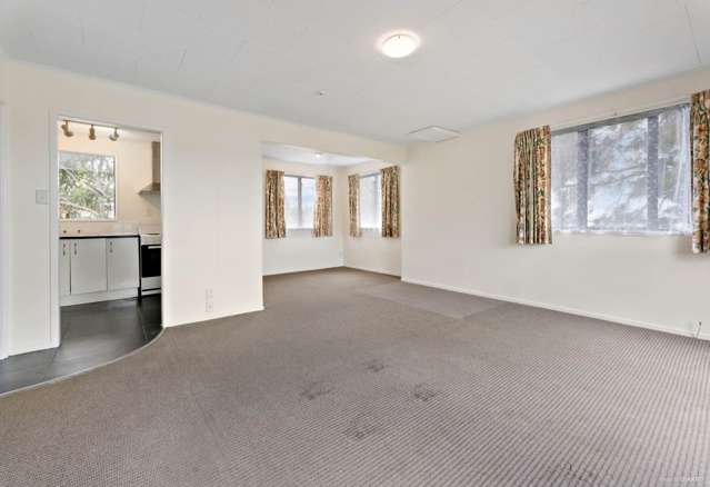 2/152 Aviemore Drive Highland Park_4