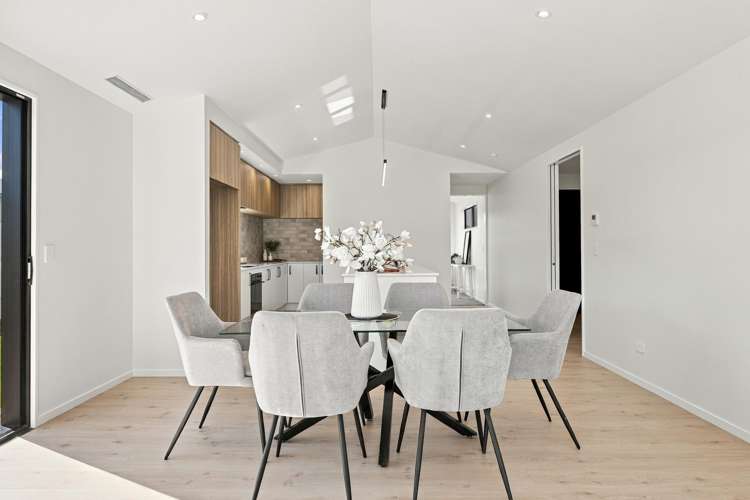 10 Dan Street Marshland_9
