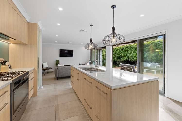 5 Munford Lane Riverhead_9
