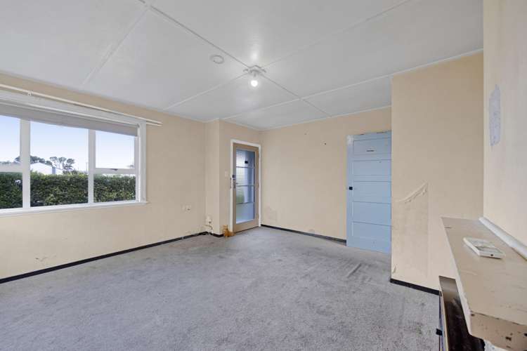 65 Domett Street Opunake_13