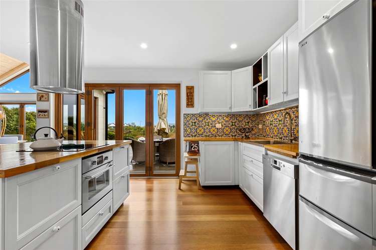 127 Southfield Drive Lincoln_7