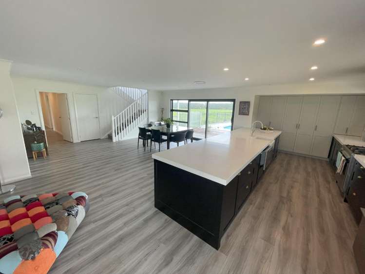 570 Holland Road Eureka_8