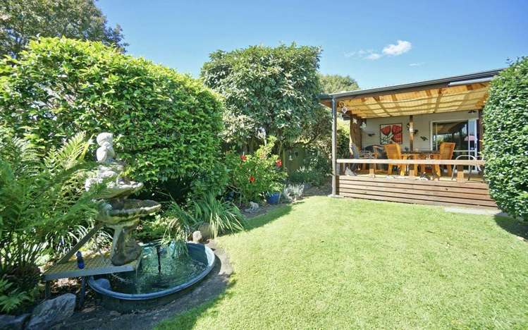 14 Bishoprick Crescent Te Puke_15