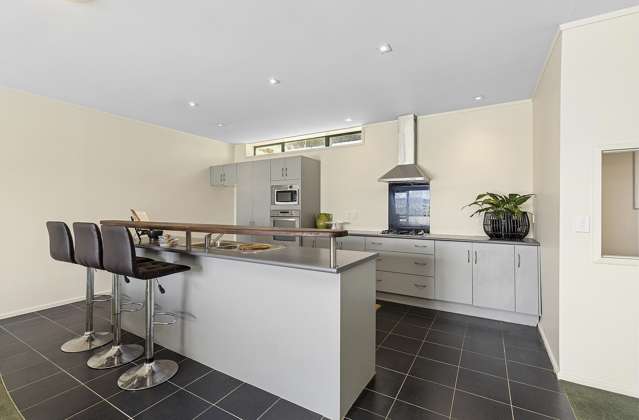 6 Mitika Way Strathmore Park_4