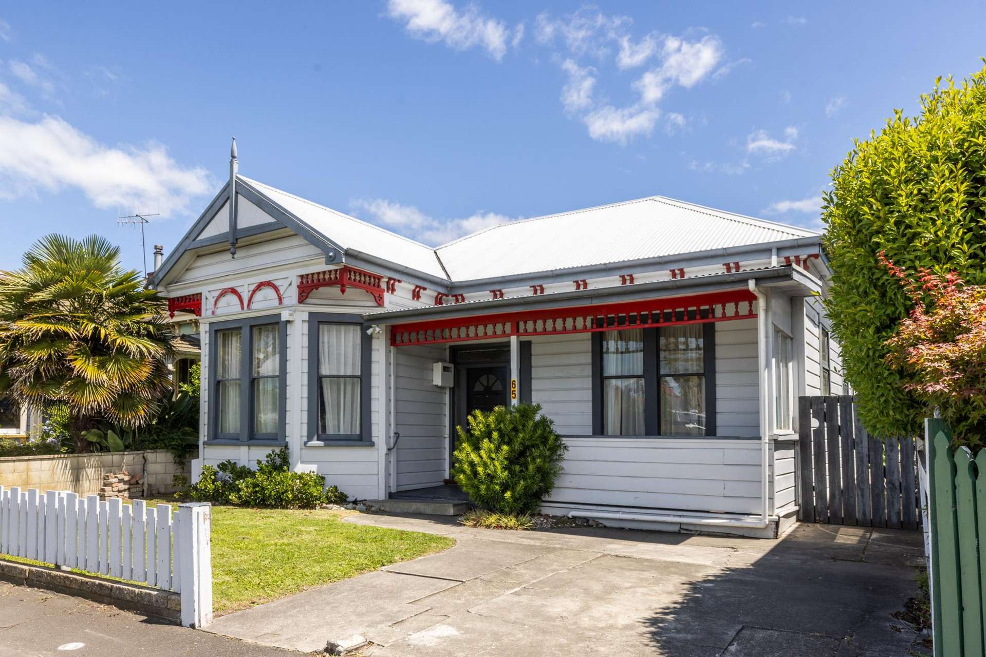 65 Wellesley Road Napier South_0