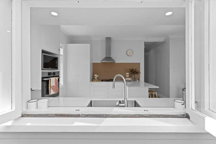 8 Hammond Street 10463_5