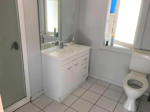 39 Normandy Avenue 1107_4