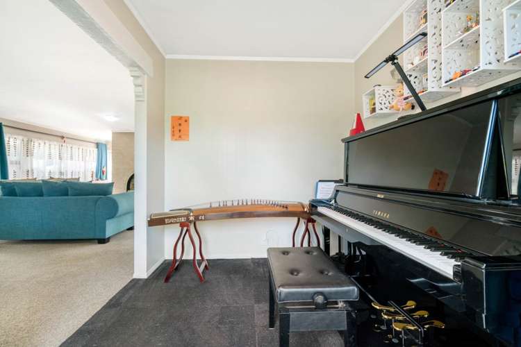 167 Everglade Drive Totara Heights_11