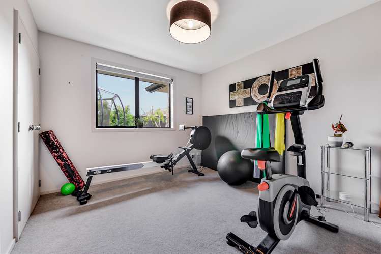 14 Bishopsworth Way Huntington_13