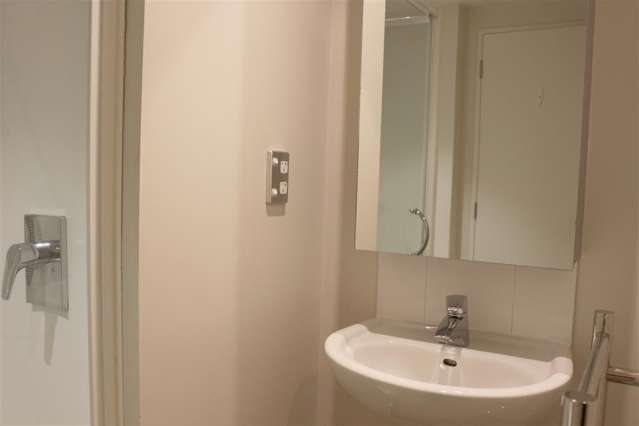 906/72-82 Taranaki Street 2185_3