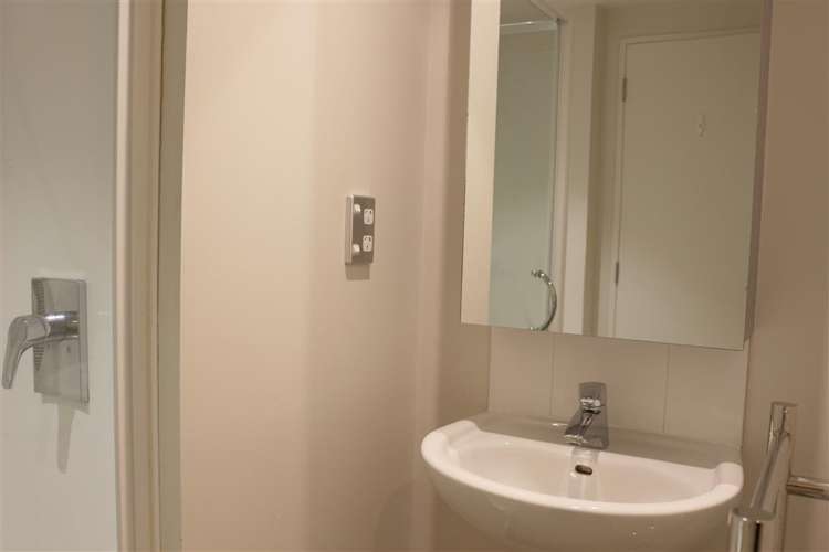 906/72-82 Taranaki Street 2185_3