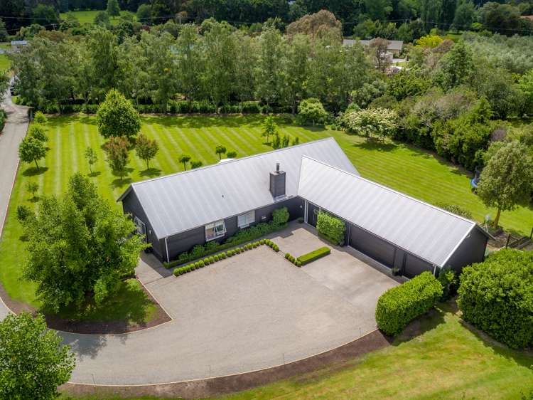 152 Willow Park Drive Opaki_0