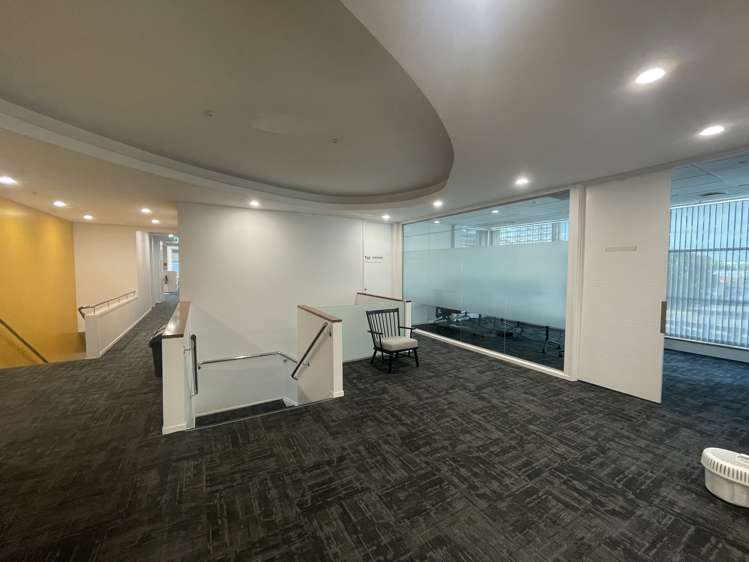 37-41 Carbine Road Mt Wellington_11