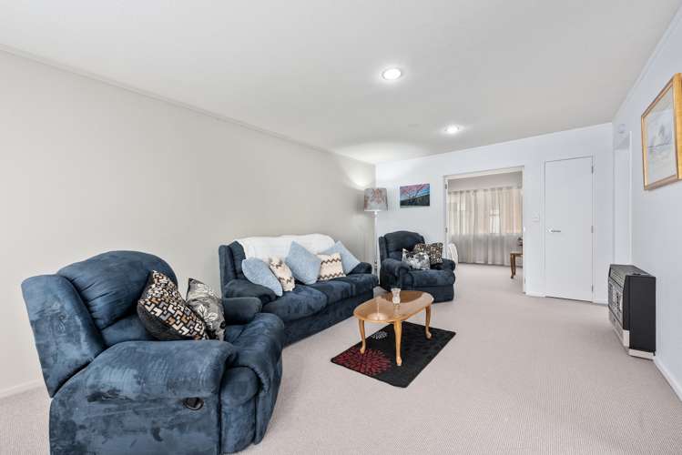 42/17 John Street Trentham_8