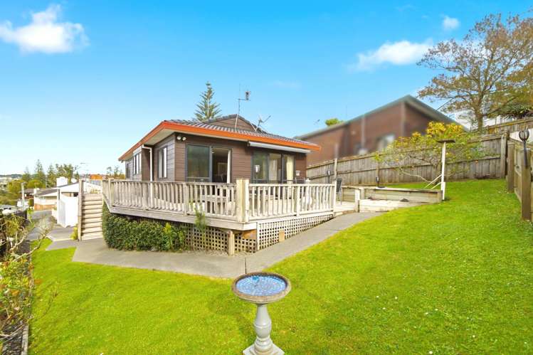 9 Lyttelton Avenue Forrest Hill_9