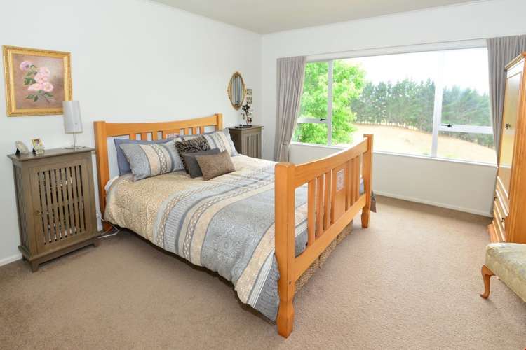 93 Chatham Road Helensville_14