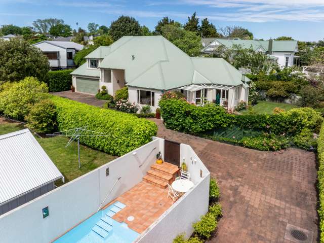 Sunny, Spacious, and Perfectly Positioned