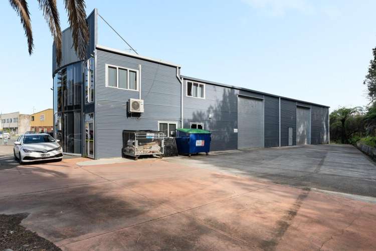 Tenancy 1, 25 Cypress Street Judea_1