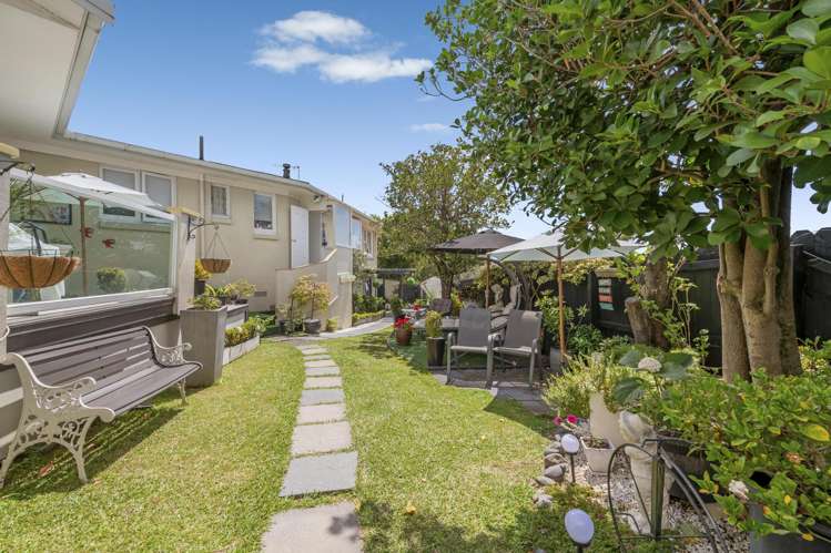 5 Borrowdace Avenue Botany Downs_21