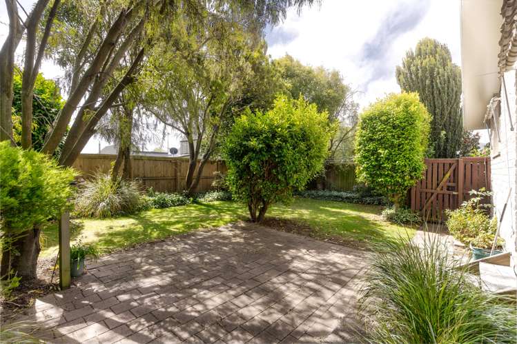 2/7 Tulloch Place Papanui_9