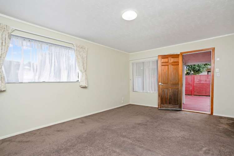 41 Gosford Drive Botany Downs_9