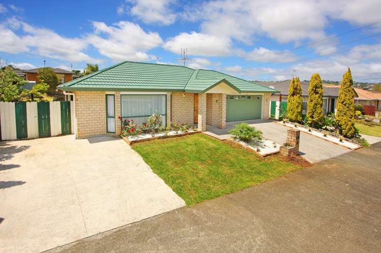 211 Te Irirangi Drive Flat Bush_1