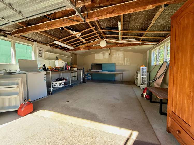 24 Lorenzen Bay Road Raglan_22