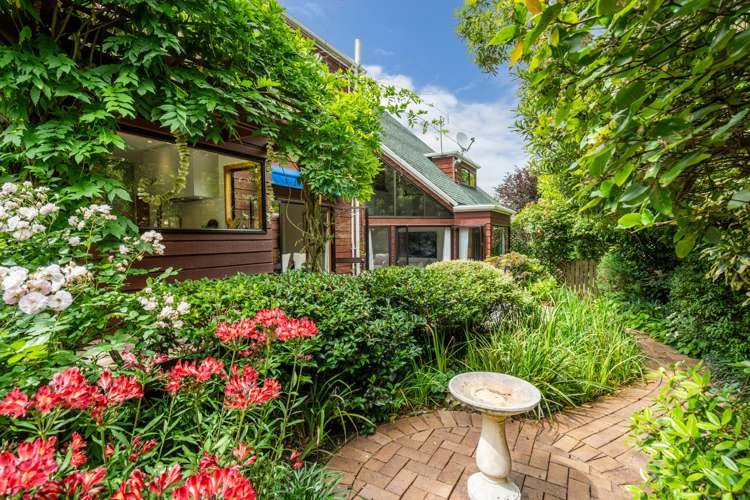 265 Lake Road Belmont_11