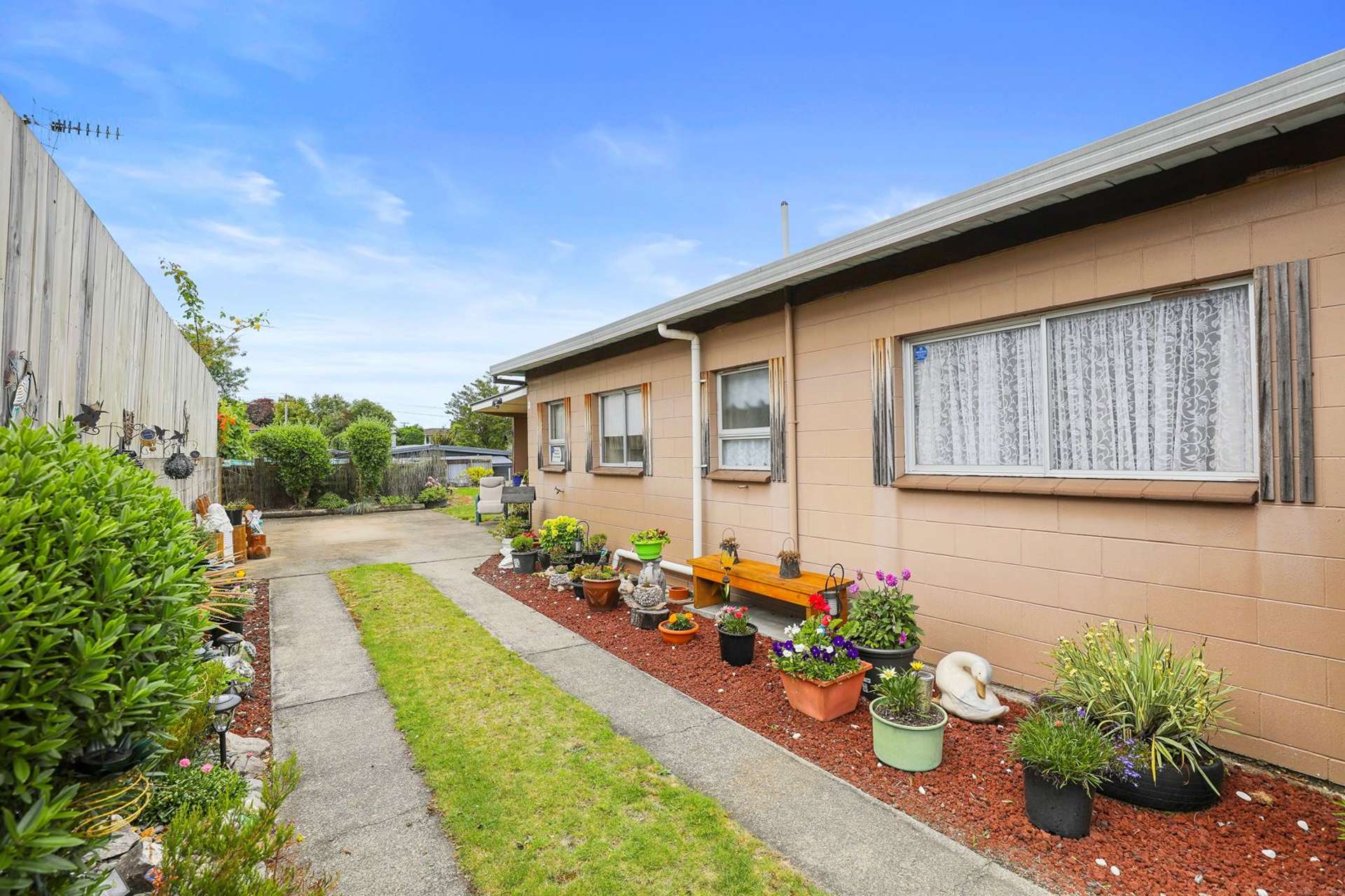 2/7 Waitahanui Avenue Taupo_0